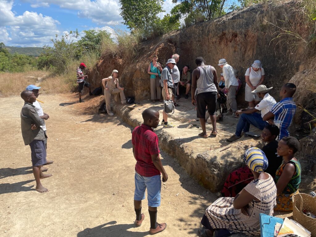 An der Grabungsstelle